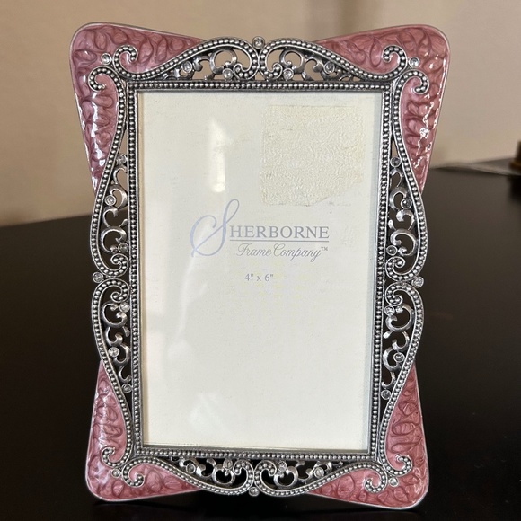 Sherborne Elegant Picture Frame. - Picture 1 of 4